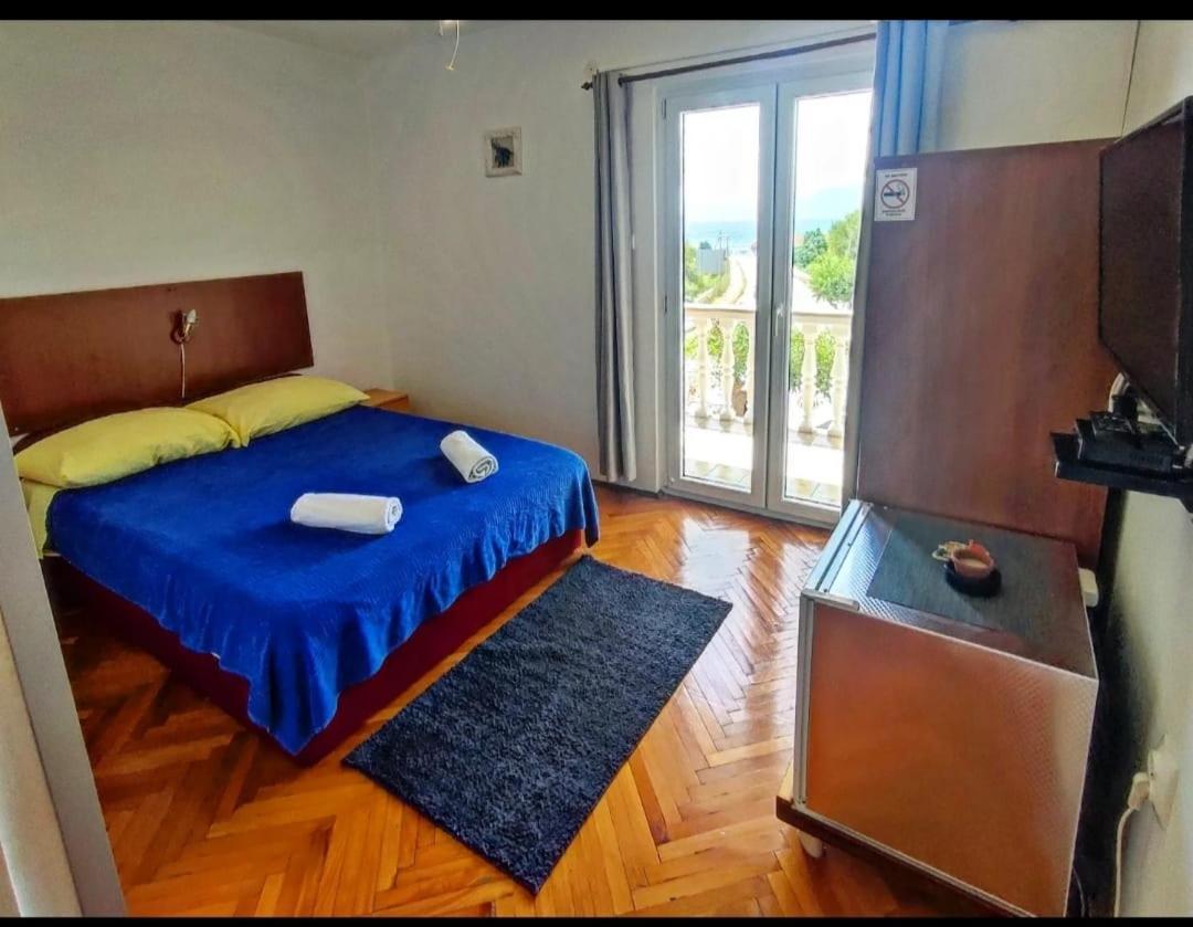 Manora Sucuraj 2 Bedroom Apartment Exteriör bild